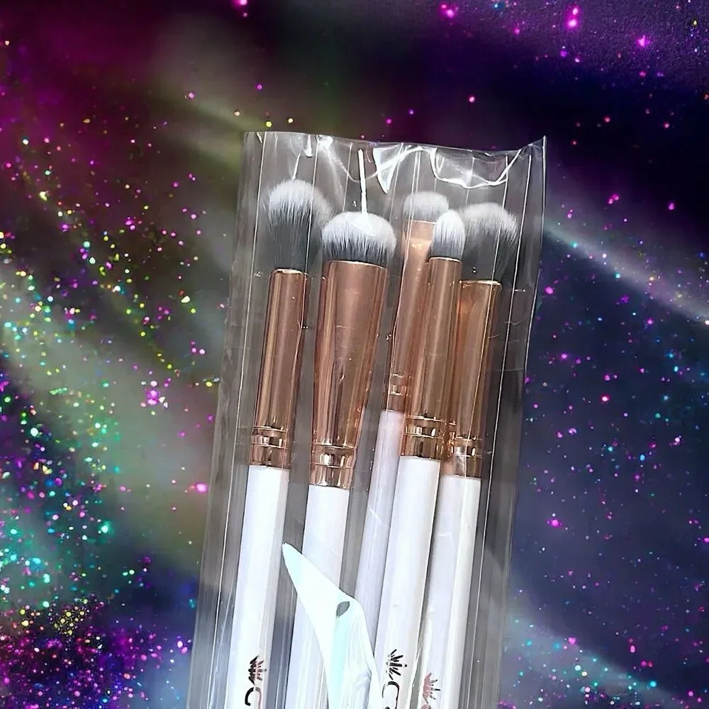 Crown Brush All Eyes On You 5 Piece Vegan Eyeshadow Brush Set $34 New In Box